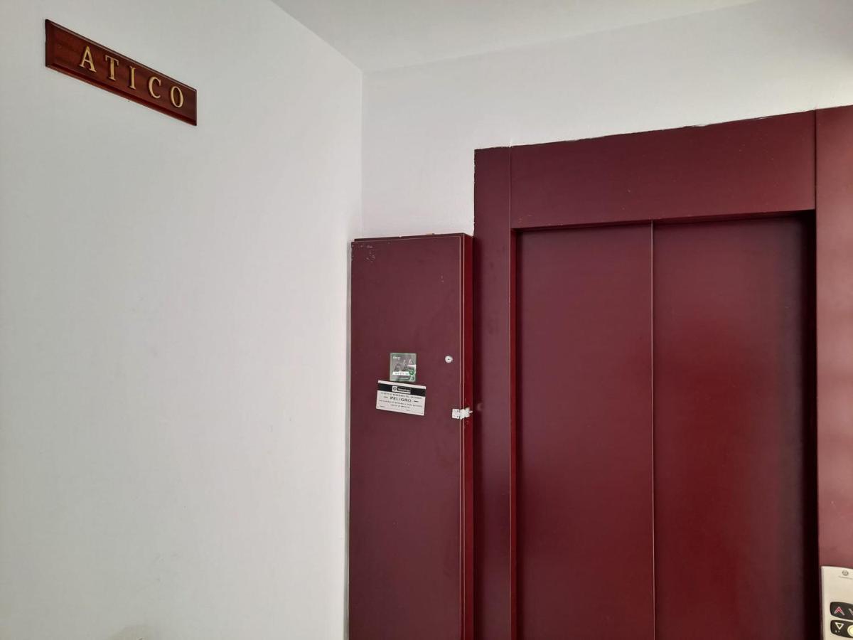 Atico Duplex Marques De Reyes Apartment